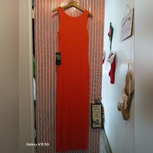 Never worn coral long maxi bebe dress size large